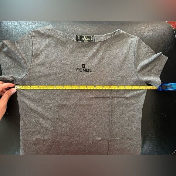 VINTAGE FENDI GREY SHORT SLEEVE LOGO TOP SIZE MEDIUM - Picture 5 of 7